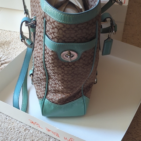 Vintage Coach Brown and Teal Signature Tote Comes With Original Box And Dust Bag - Picture 6 of 14
